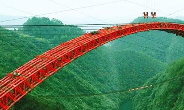     【贵州香火岩特大桥主拱合龙】弘扬长征精神，崛起一座城的骄傲