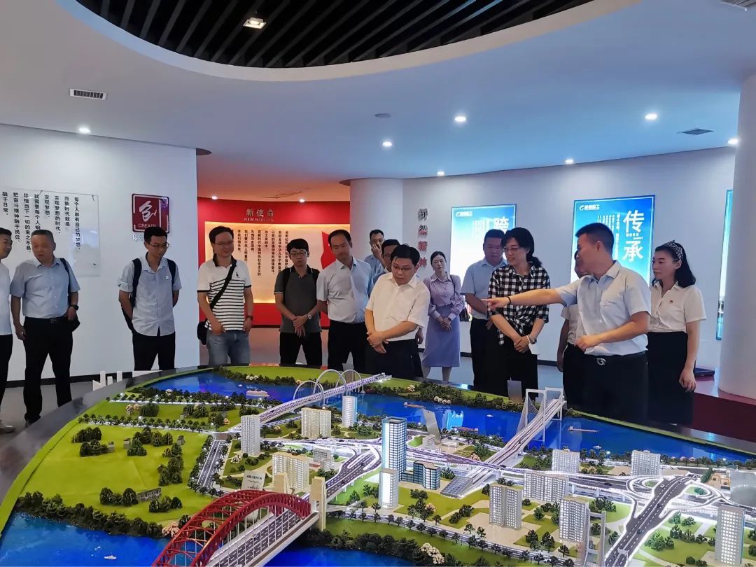 
    辉创要闻|企业科技研讨会暨院士专家工作站正式签约！
