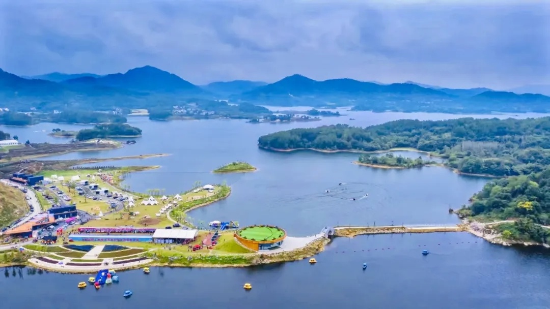 
    热辣春日 滚烫人生，今年“三八”国际妇女节，我们这样过！
